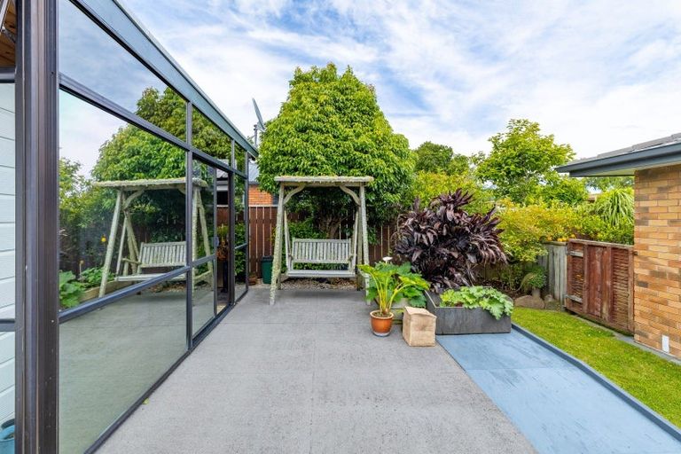 Photo of property in 184 Tukapa Street, Westown, New Plymouth, 4310