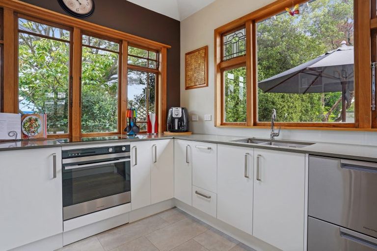 Photo of property in 222 Edgeware Road, Edgeware, Christchurch, 8013
