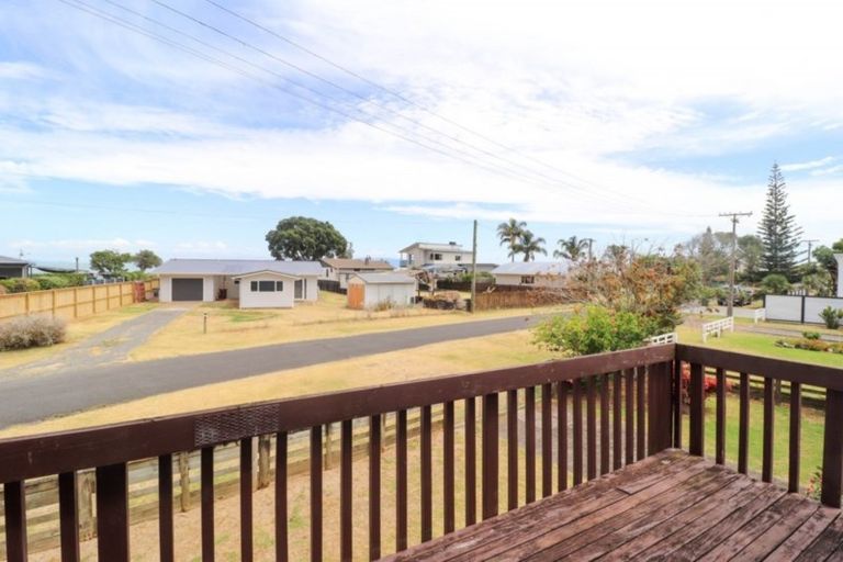 Photo of property in 4 Sarjants Road, Te Puru, Thames, 3575