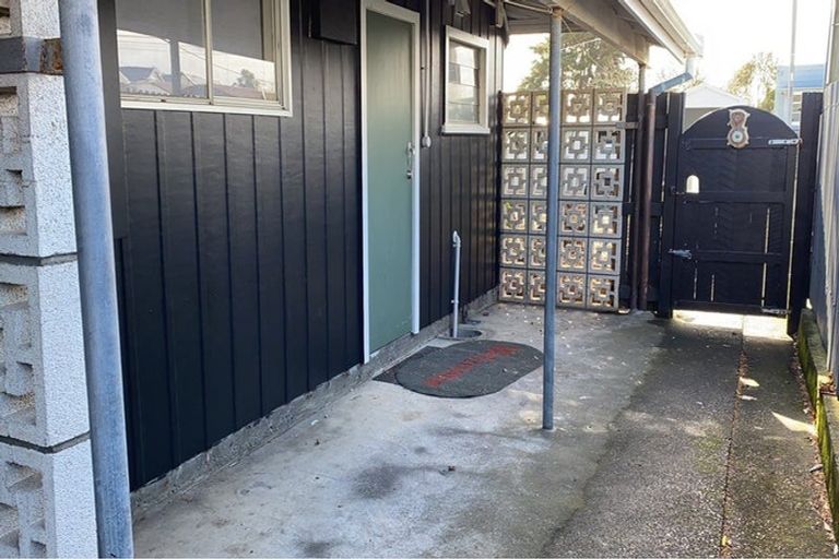 Photo of property in 1/1 Keith Street, Whanganui, 4500