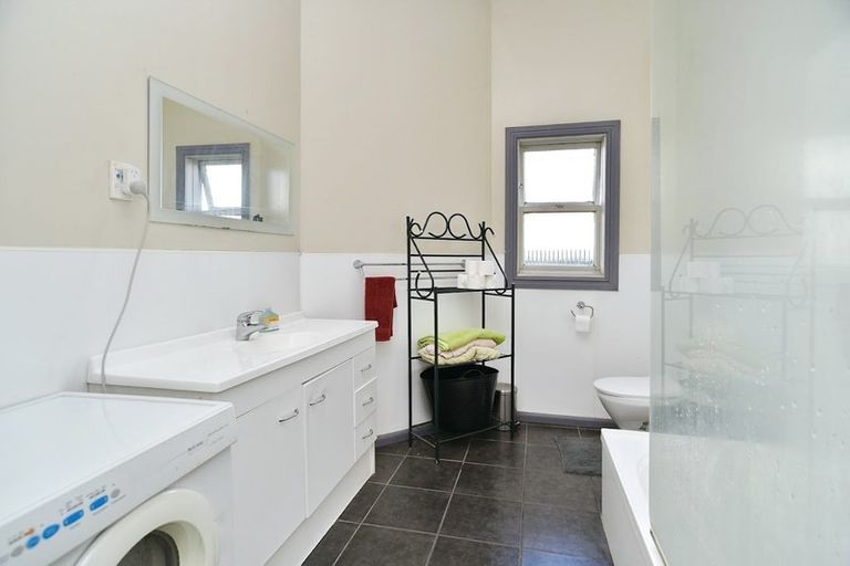 Photo of property in 137 Geraldine Street, Edgeware, Christchurch, 8013