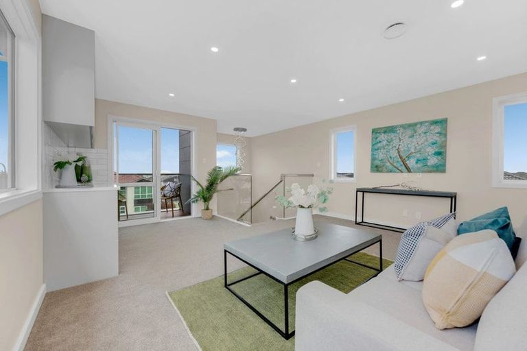 Photo of property in 61 Donegal Park Drive, Flat Bush, Auckland, 2019