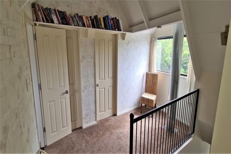 Photo of property in 12 Gibbs Drive, Woodend, 7610