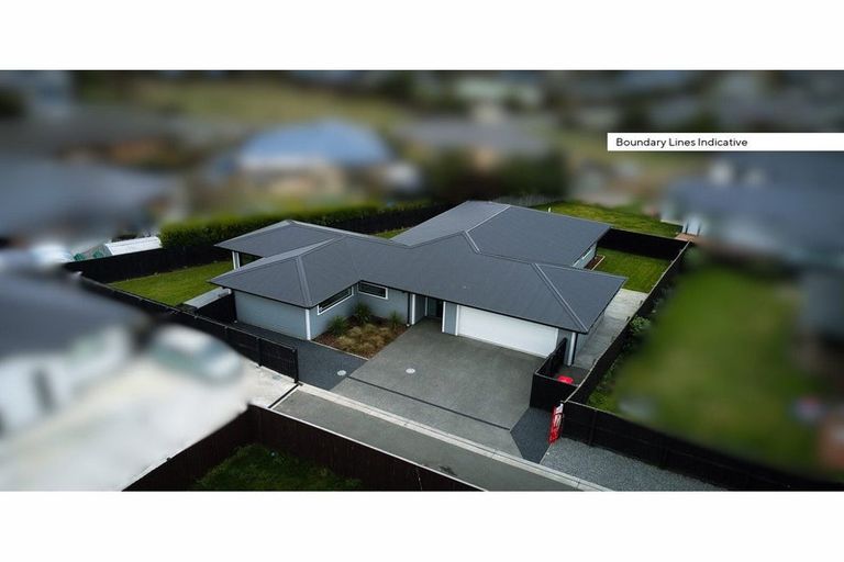 Photo of property in 7 Clonbunny Close, Rolleston, 7614