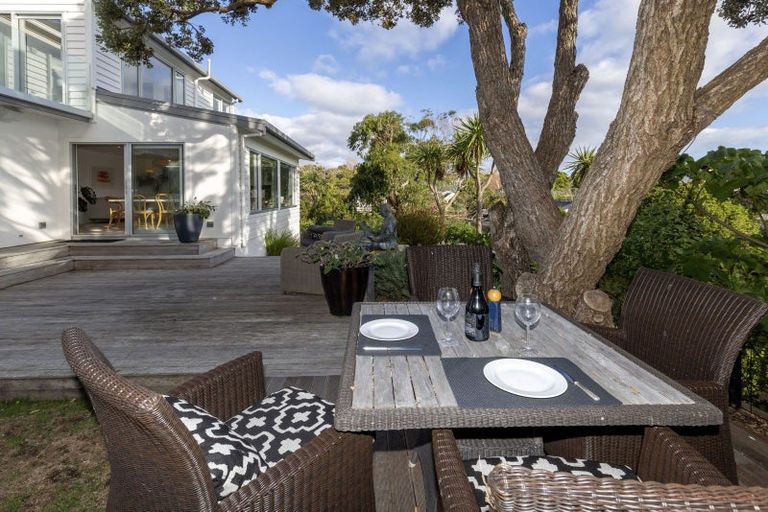 Photo of property in 5 Wharemauku Road, Raumati Beach, Paraparaumu, 5032