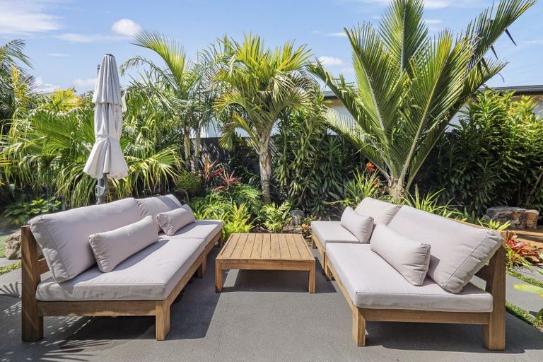 Photo of property in 563 Grenada Street, Papamoa Beach, Papamoa, 3118