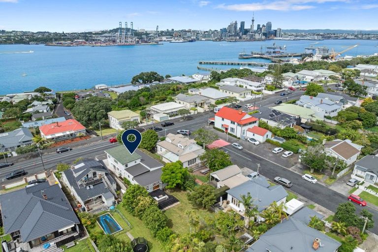 Photo of property in 54 Calliope Road, Devonport, Auckland, 0624