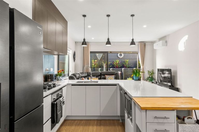 Photo of property in 6 Hiki Street, Hobsonville, Auckland, 0616