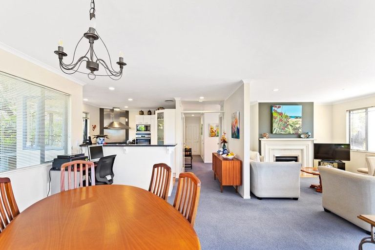 Photo of property in 20a Auld Street, Torbay, Auckland, 0630