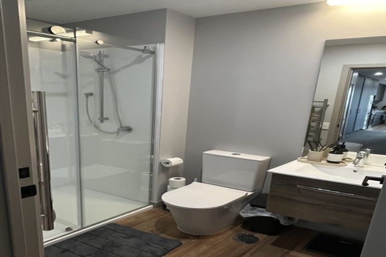 Photo of property in 104/2 Launch Road, Hobsonville, Auckland, 0616