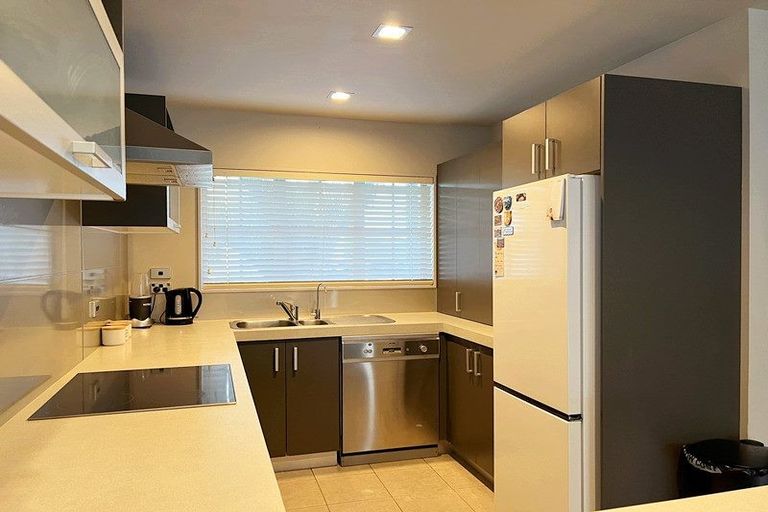 Photo of property in 14/9 Georgia Terrace, Albany, Auckland, 0632