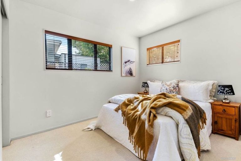 Photo of property in 49a Rehia Road, Massey, Auckland, 0614