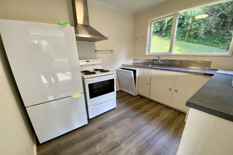 Photo of property in 19a Collier Avenue, Karori, Wellington, 6012