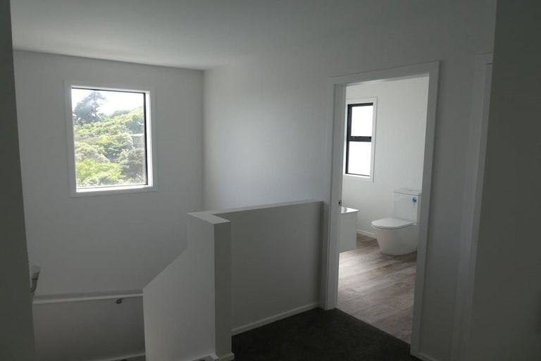 Photo of property in 52b Chesterton Street, Johnsonville, Wellington, 6037