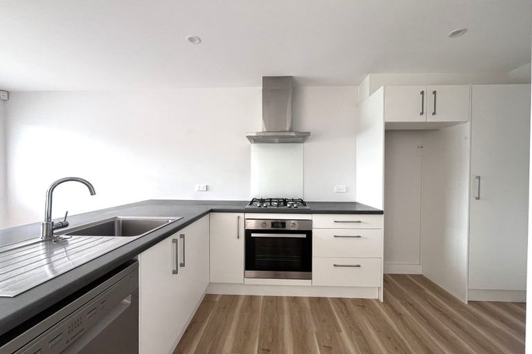 Photo of property in 6e Huia Street, Tawa, Wellington, 5028
