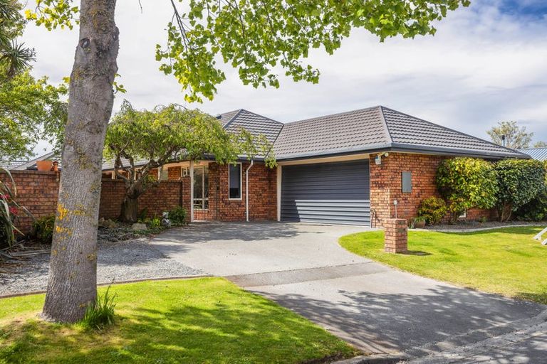 Photo of property in 15 Thornley Place, Woodend, 7610