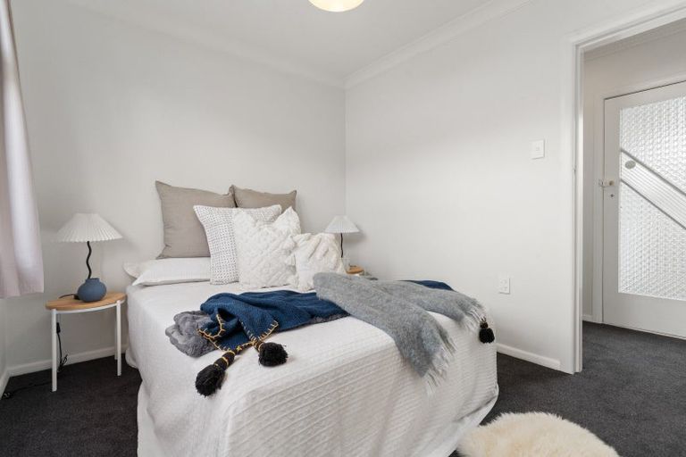 Photo of property in 9 Armstrong Avenue, Carterton, 5713