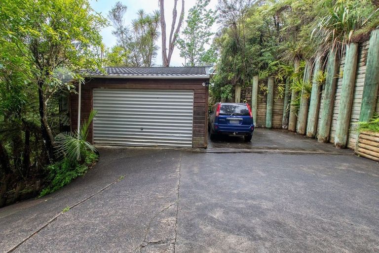 Photo of property in 266 Konini Road, Titirangi, Auckland, 0604