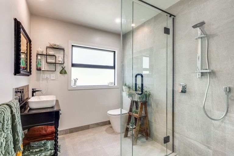 Photo of property in 33a Waiotahi Drive, Mangawhai, 0573