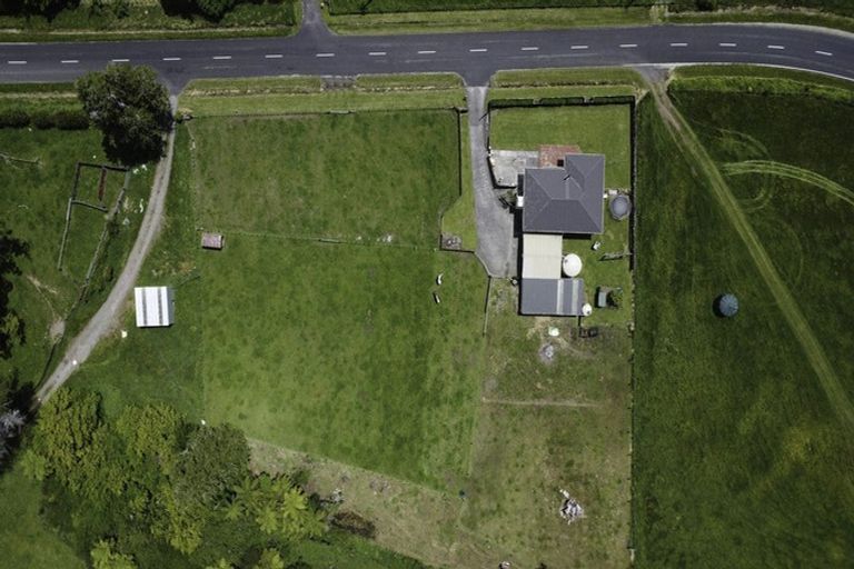 Photo of property in 303 Lepper Road, Egmont Village, Inglewood, 4386