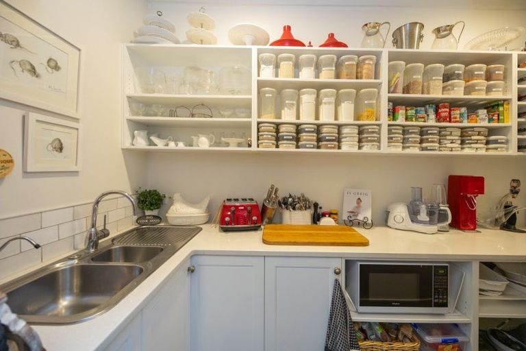 Photo of property in 244 Victoria Avenue, Hokowhitu, Palmerston North, 4410