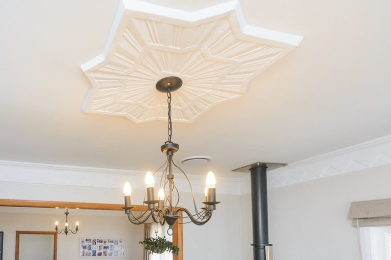 Photo of property in 24 Kauri Street, Roslyn, Palmerston North, 4414