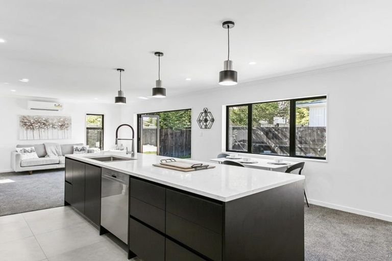 Photo of property in 99a Gloucester Road, Manurewa, Auckland, 2102