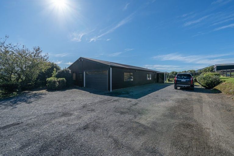 Photo of property in 199 Mangaroa Valley Road, Mangaroa, Upper Hutt, 5371