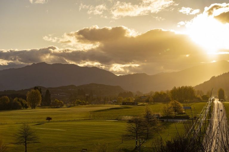 Photo of property in 7 Derby Street, Arrowtown, 9302