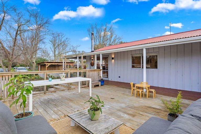 Photo of property in 2326 State Highway 16, Helensville, 0875