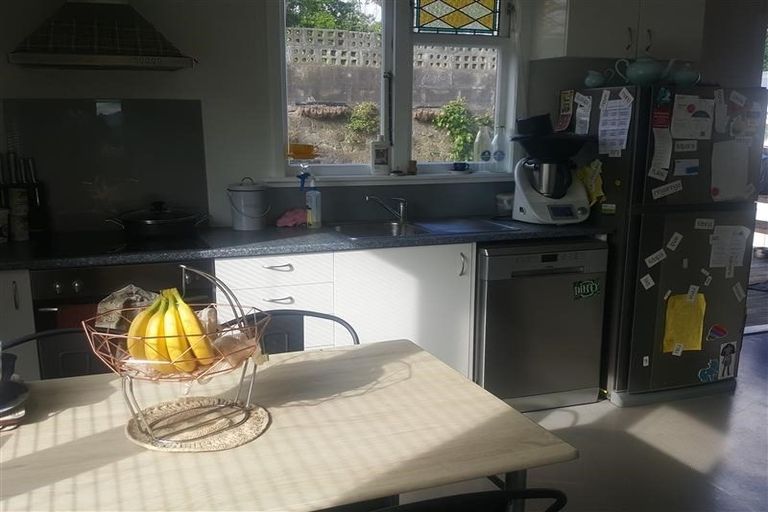 Photo of property in 141 Pioneer Road, Spotswood, New Plymouth, 4310