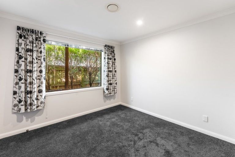 Photo of property in 12 Christow Court, Paraparaumu, 5032