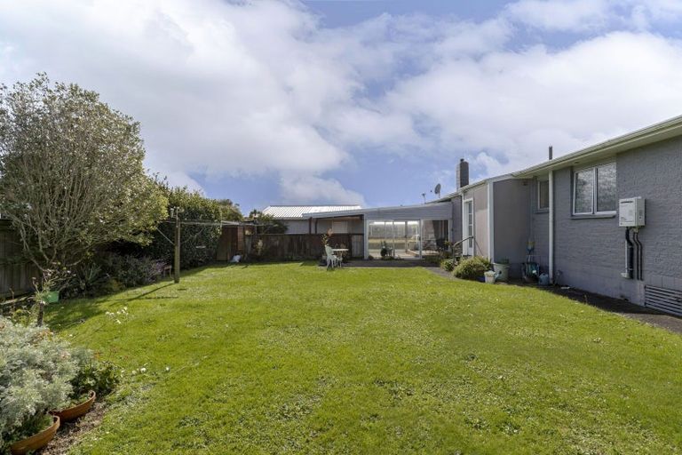 Photo of property in 20 Nikau Street, Inglewood, 4330