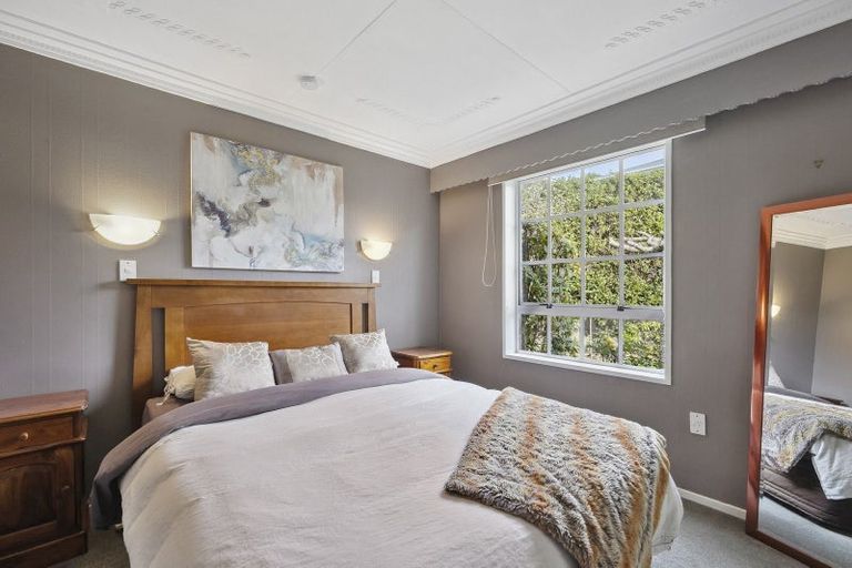 Photo of property in 19 Earls Road, Saint Clair, Dunedin, 9012