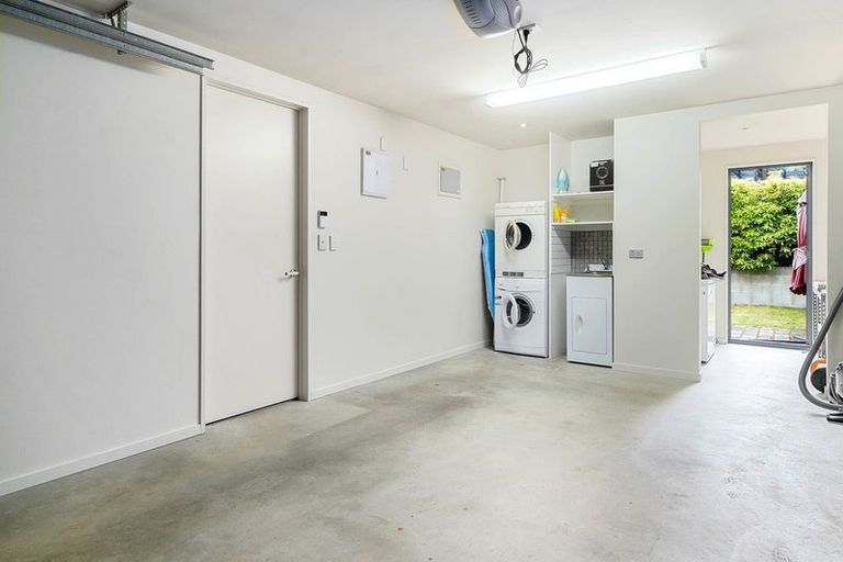 Photo of property in 8a Hallenstein Street, Queenstown, 9300