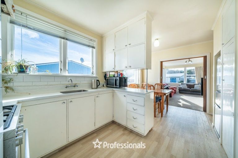 Photo of property in 19a Percy Cameron Street, Avalon, Lower Hutt, 5011