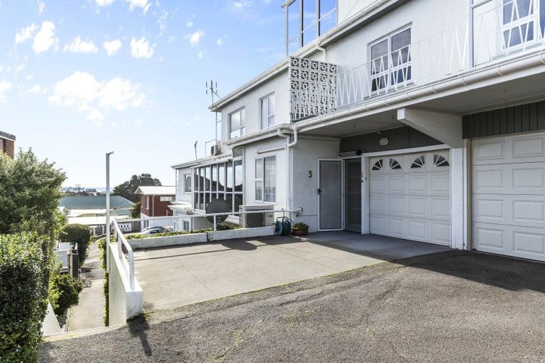 Photo of property in 3/422 Devon Street West, Lynmouth, New Plymouth, 4310