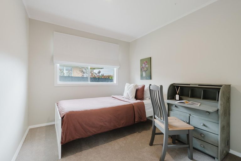 Photo of property in 59 Sandwich Road, St Andrews, Hamilton, 3200