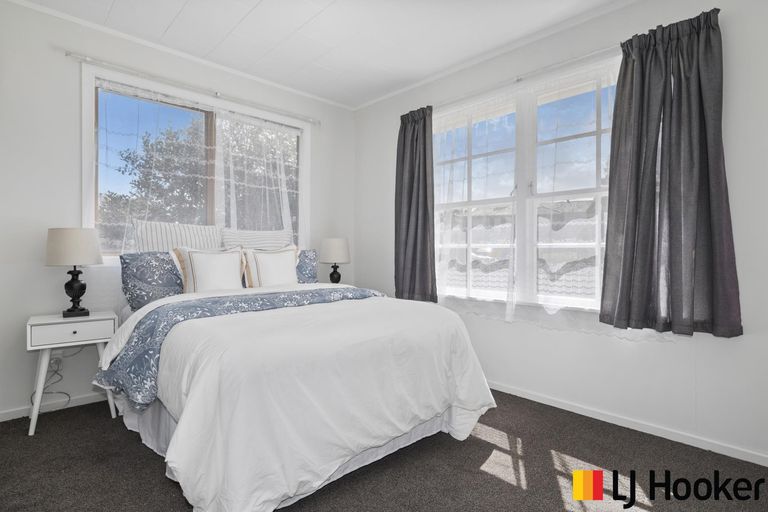 Photo of property in 11 Burndale Terrace, Manurewa, Auckland, 2102