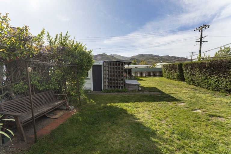 Photo of property in 64 Inniscort Street, Cromwell, 9310