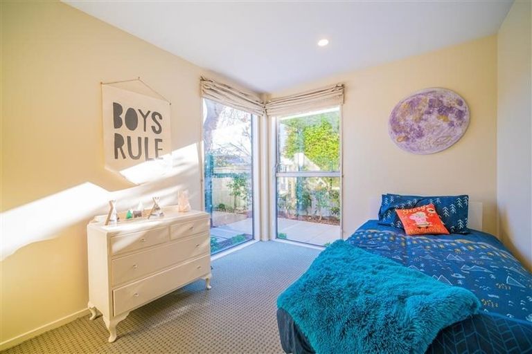 Photo of property in 1/1010 Colombo Street, St Albans, Christchurch, 8014