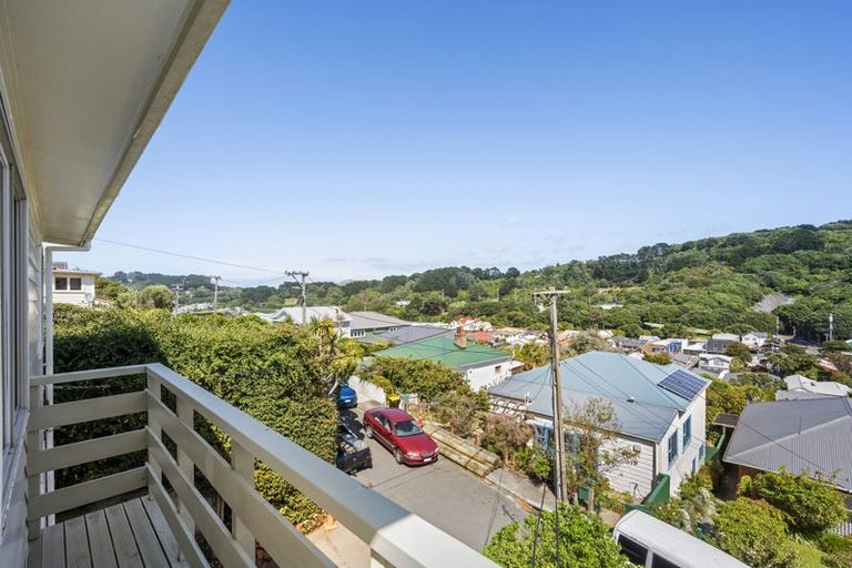 Photo of property in 2 Overtoun Terrace, Hataitai, Wellington, 6021