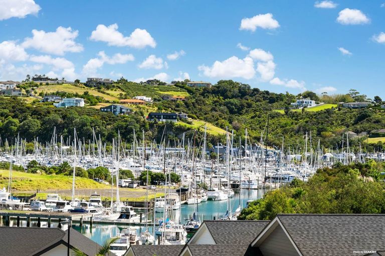 Photo of property in 16 Kaipuke Crescent, Gulf Harbour, Whangaparaoa, 0930