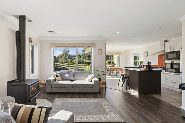 Photo of property in 88b Endeavour Drive, Whitby, Porirua, 5024