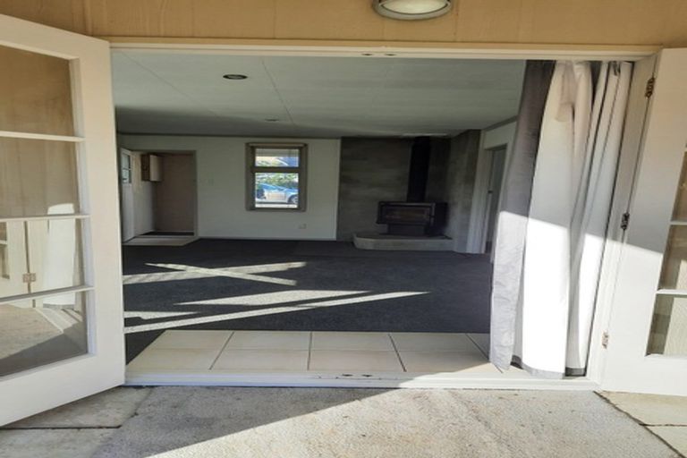 Photo of property in 7 Coates Road, Birdlings Flat, Little River, 7591