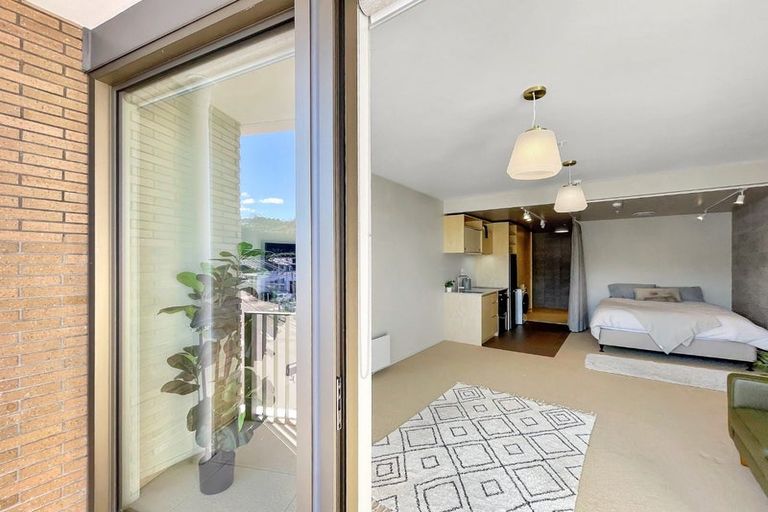 Photo of property in Vela Apartments, 204/2 Campbell Terrace, Petone, Lower Hutt, 5012
