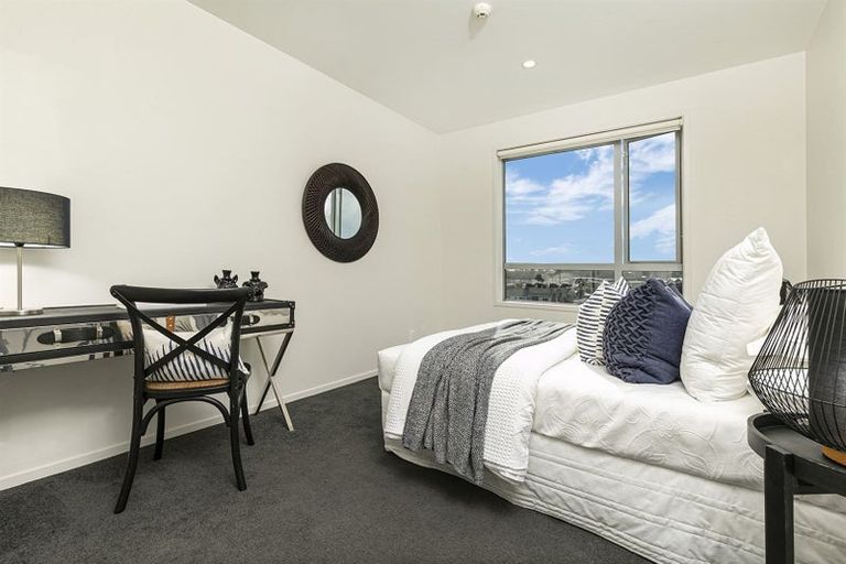 Photo of property in 402/160a Hobsonville Point Road, Hobsonville, Auckland, 0616