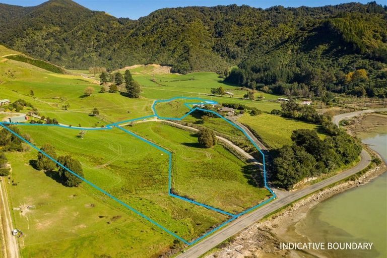 Photo of property in 888 Queen Charlotte Drive, Linkwater, 7281