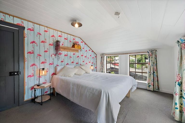 Photo of property in 2a Ripon Street, Lyttelton, 8082