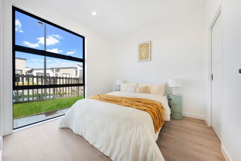 Photo of property in 74 Puwha Street, Massey, Auckland, 0614